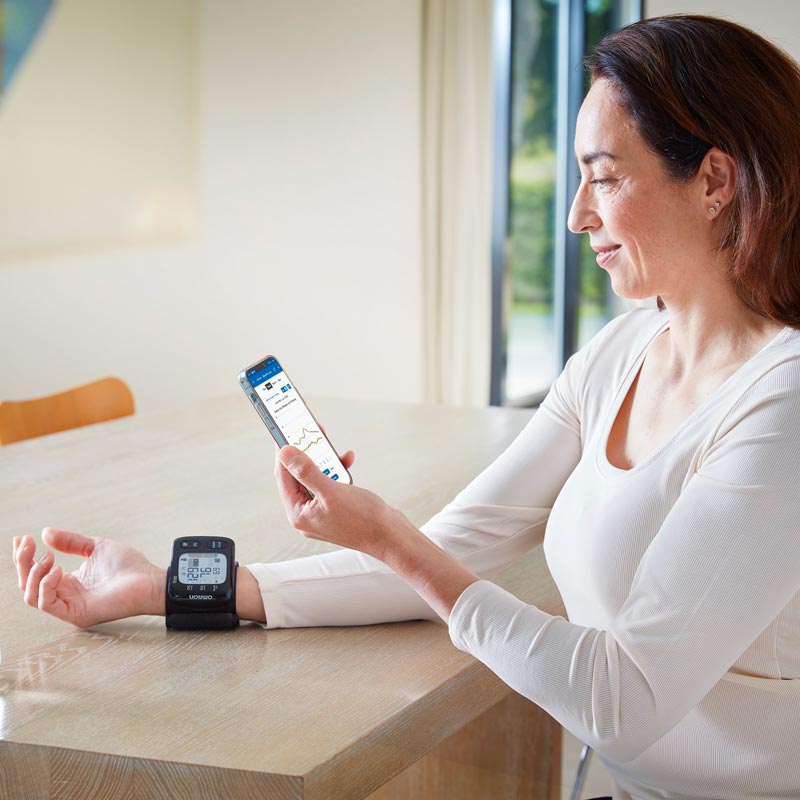 OMRON R27 Intelli IT Handgelenk Blutdruckmessgerät 1 St